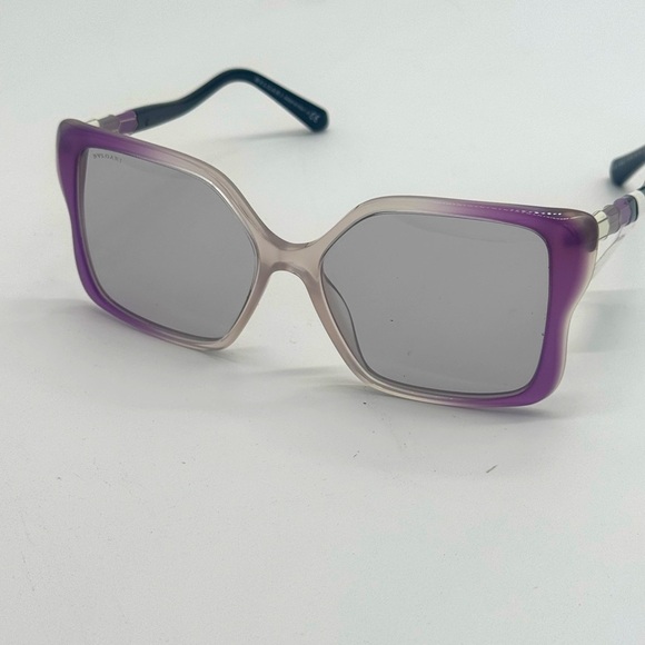 New Butterfly 🦋 Sunnies Bvlgari